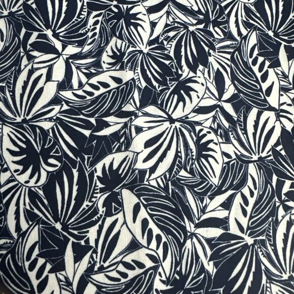 Weekends By Chicos Big Leaves Billie Crop Pants Women's 0.5 - Picture 2 of 5